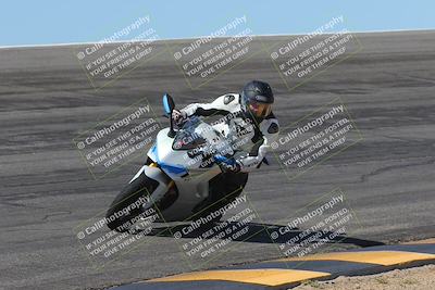 media/Mar-24-2025-Moto Forza (Mon) [[57ce5c5cff]]/3-Beginner Group/Session 2 Bowl/